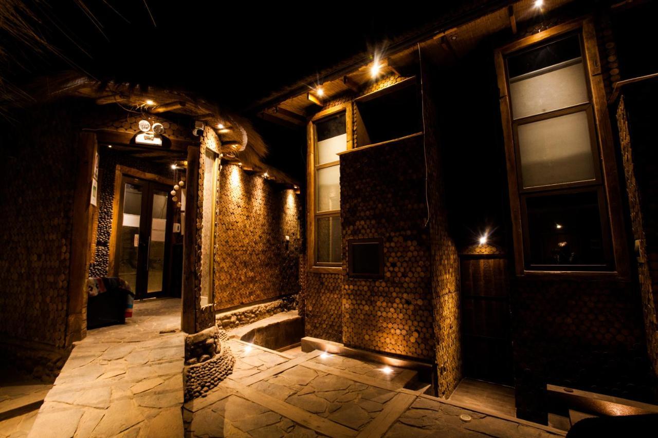 Nueva Lodge Estacion ซานเปโดร เด อาตากามา ภายนอก รูปภาพ